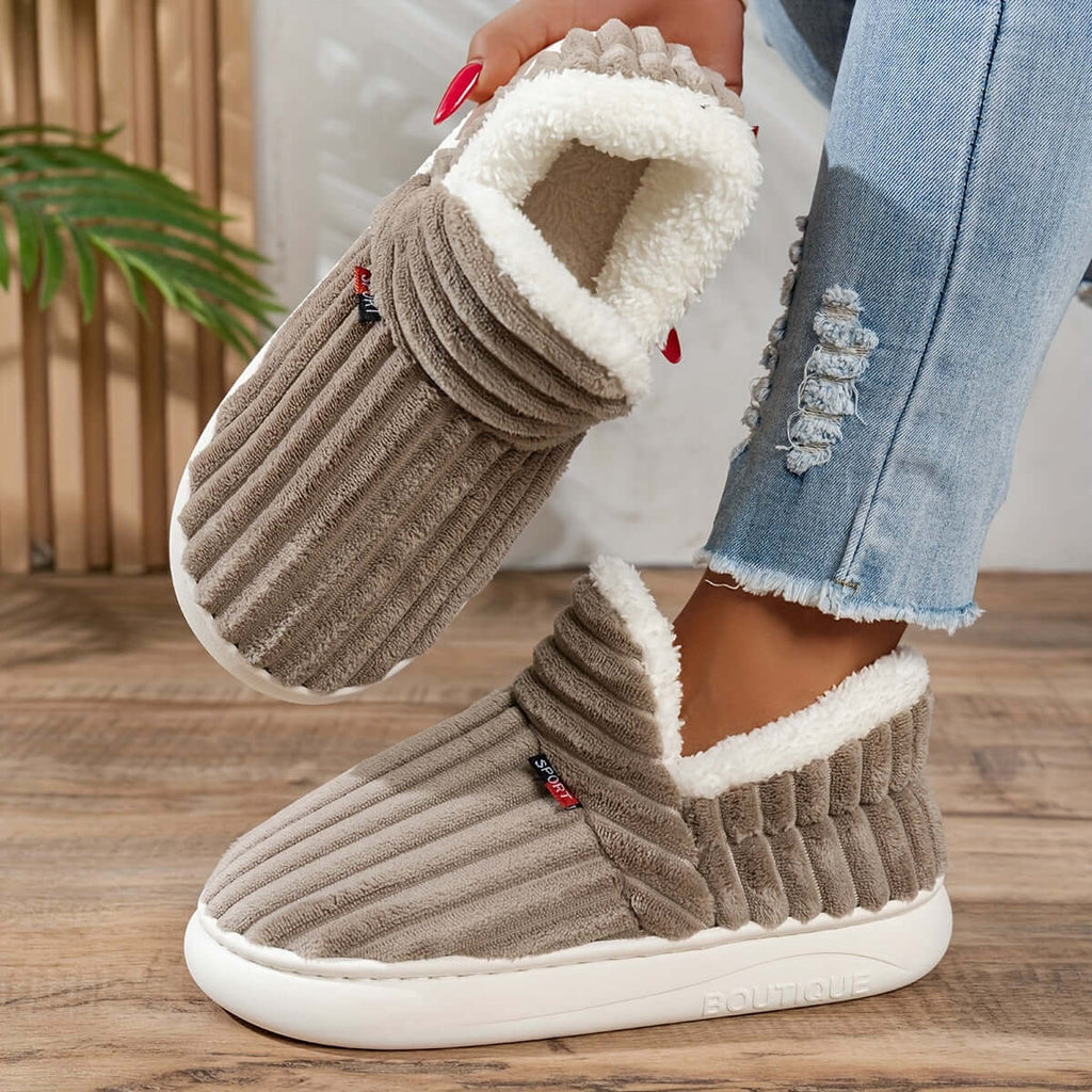Nareli™ | Zapatillas de casa de peluche CozyStep